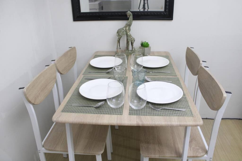 Huge A2J Executive Luxury 1Br Suite Near Abs Cbn, Gma Μανίλα Εξωτερικό φωτογραφία