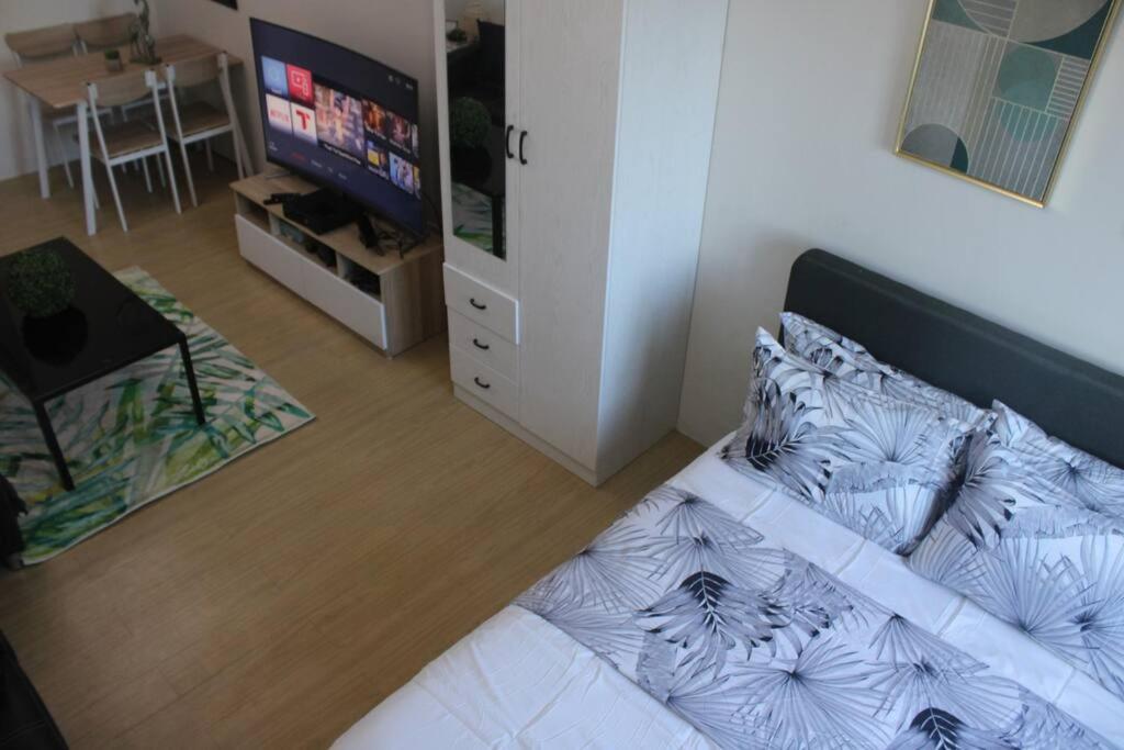 Huge A2J Executive Luxury 1Br Suite Near Abs Cbn, Gma Μανίλα Εξωτερικό φωτογραφία